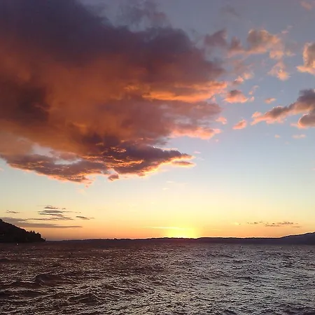 Appartamenti Menapace Torri Del Benaco Esterno foto